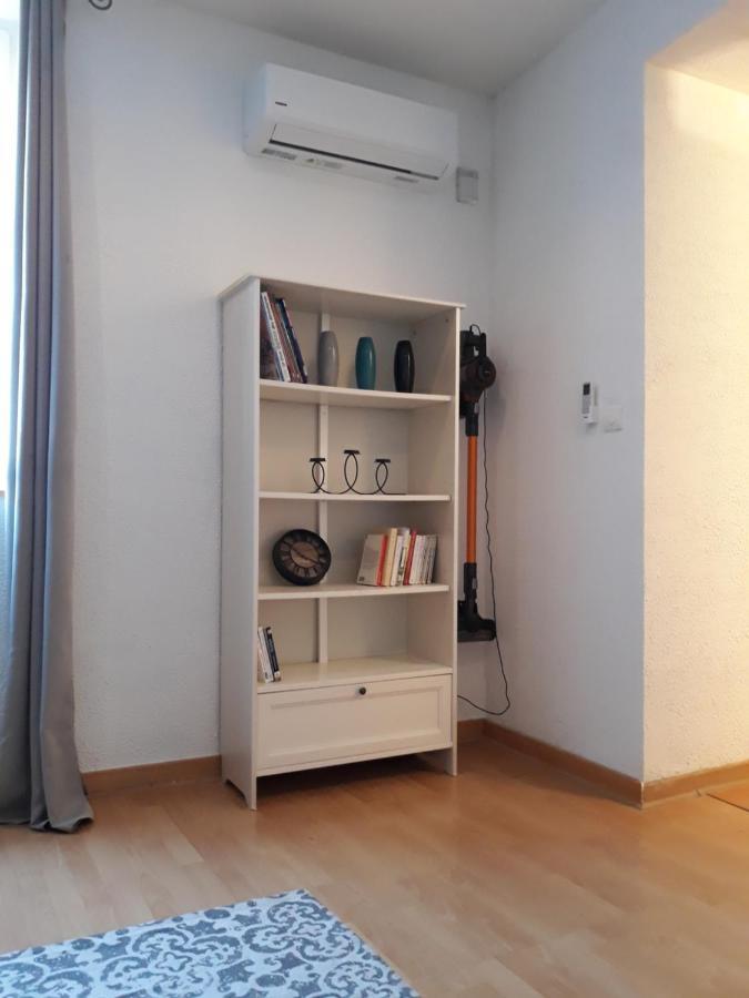 5 Minutes Des Arenes, Parking Gratuit, 6 Couchages נים מראה חיצוני תמונה