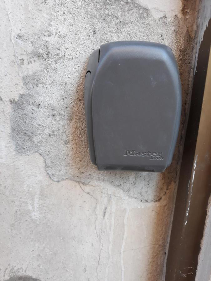 5 Minutes Des Arenes, Parking Gratuit, 6 Couchages נים מראה חיצוני תמונה